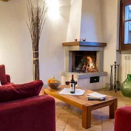 Villa Il Castagno Sleeps 12 Pool Wifi Cortona
